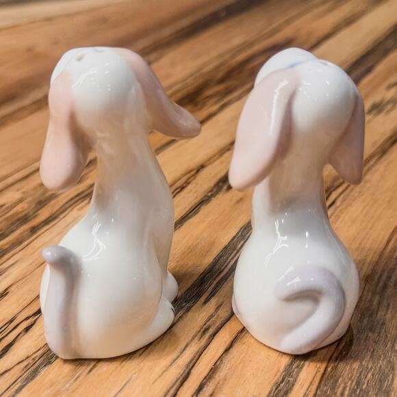 Vintage Blue Dog Ceramic Salt and Pepper Shaker Set, Made in Japan - Picture 9 of 9